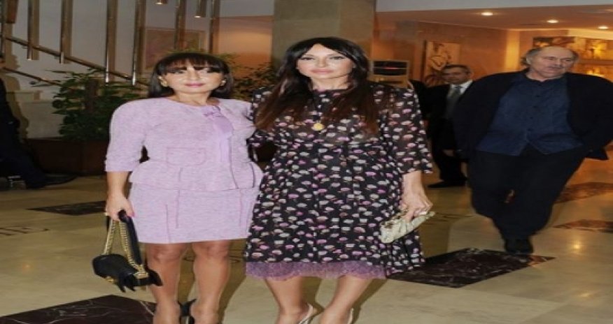 Azerbaijan's first lady shares picture with her sister - PHOTO