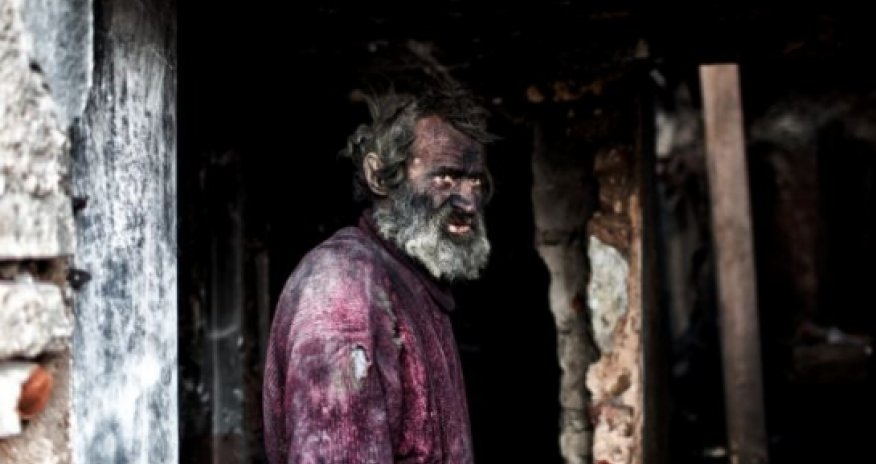 Is this the dirtiest man in Europe? - PHOTO+VIDEO