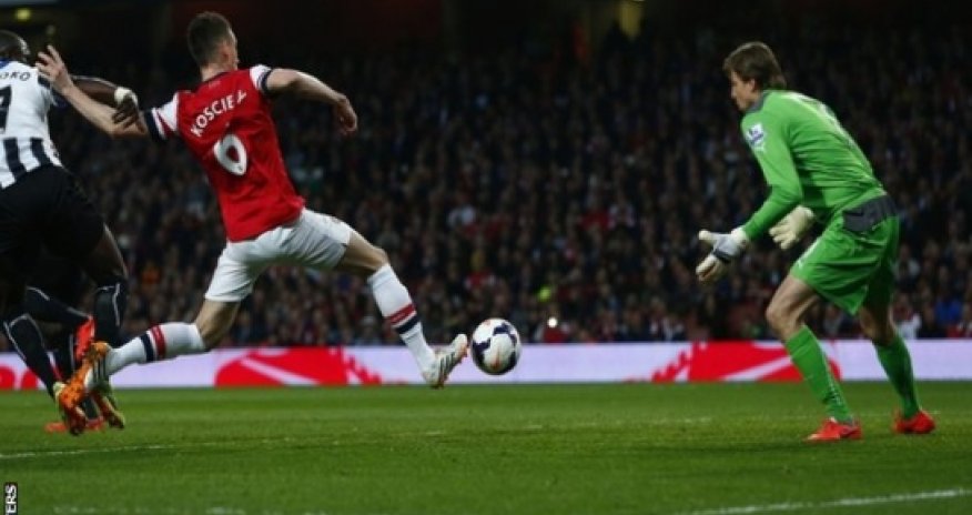 Arsenal 3 - 0 Newcastle