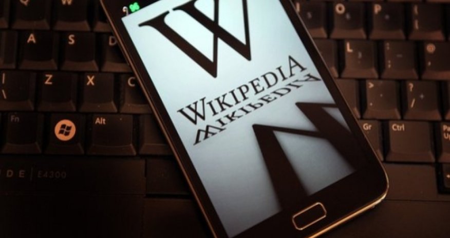 Wikipedia edit from government computer added Muslim insult