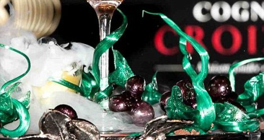 World's most luxurious drinking tour - PHOTO