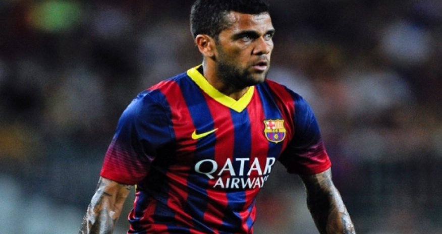 Dani Alves winning racism fight with banana gesture