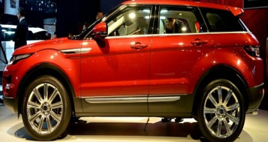 Fury as China unveils £14,000 copy of Range Rover - PHOTO+VIDEO