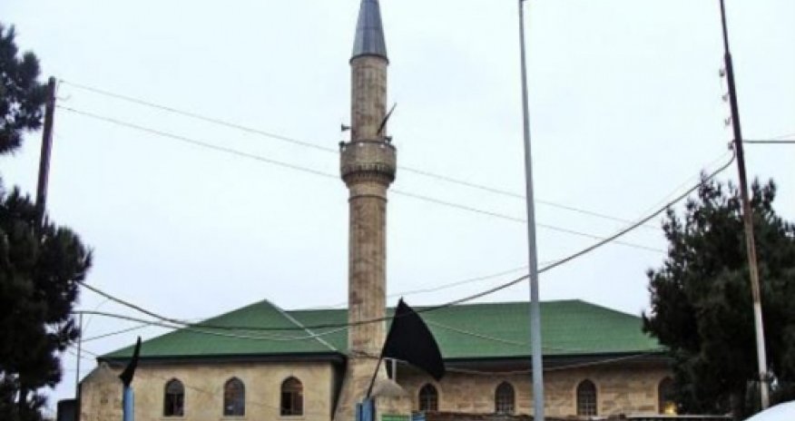 Baku police investigating mosque arson attack