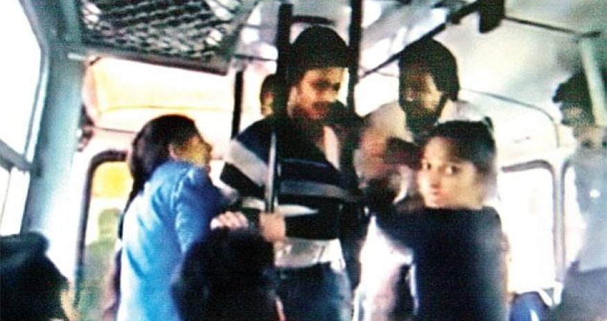 Indian girls become national heroines - PHOTO+VIDEO