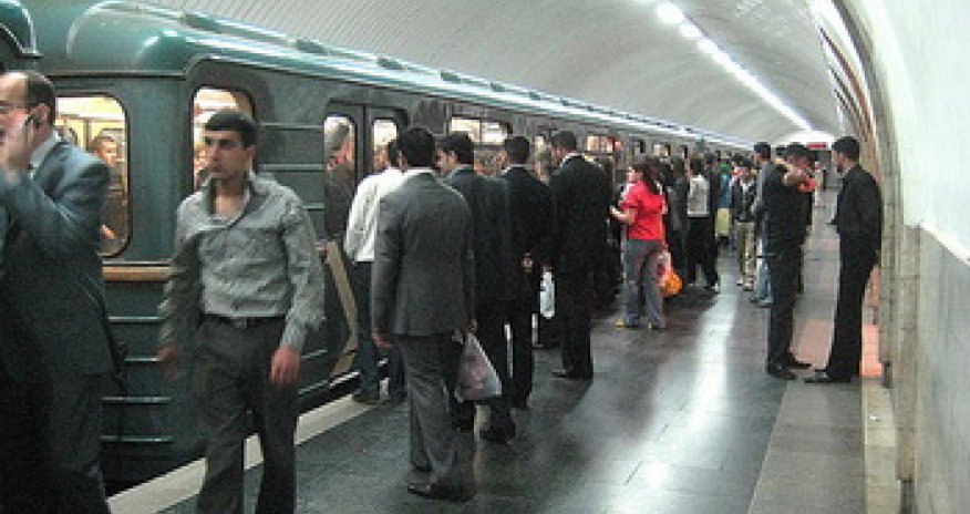 Bakı metrosunda QƏRİBƏ YENİLİK