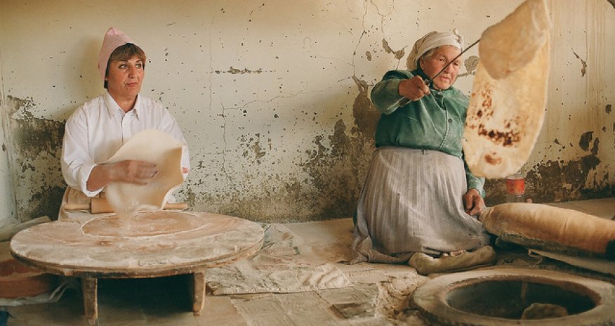 Armenia, Azerbaijan at loggerheads over lavash