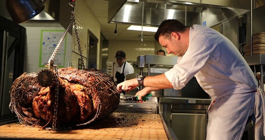 Restaurant invents the 'Lambpigcow' that makes the turducken look rather