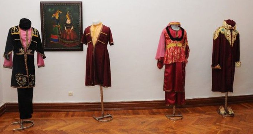 Национальные костюмы Азербайджана глазами художников -