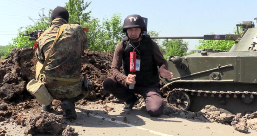 Hərbi jurnalistlərə xüsusi status veriləcək - Fotolar