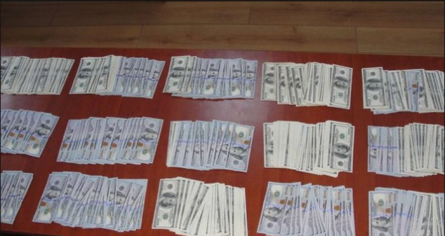Azərbaycana gizli yolla 150000 dollar keçirmək istədilər - FOTO