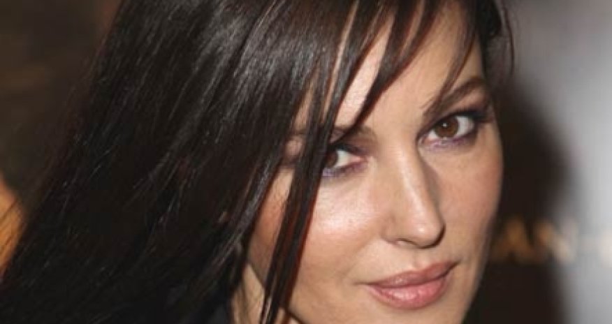 Monika Belluçi “Ceyms Bond”la bir yerdə