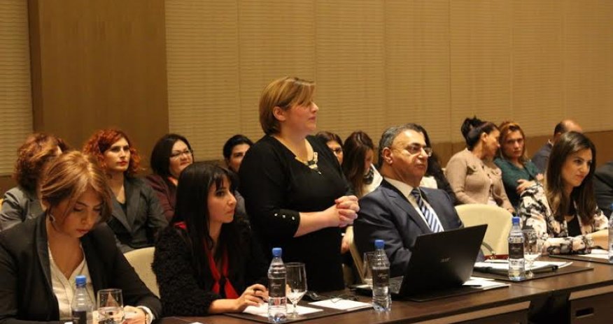 DİP “Azərbaycan qadınları 21-ci əsrdə” mövzusunda konfrans keçirdi - FOTOLAR