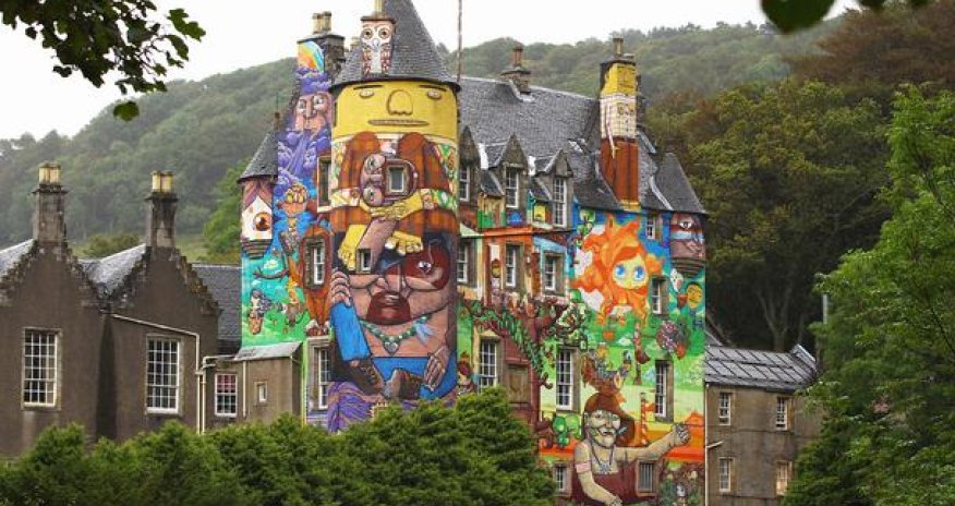See this crazy castle before the summer of 2015