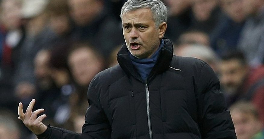 Mourinho reaches 400 Premier League points in 174 matches