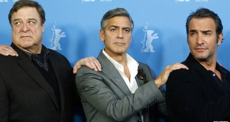 Sony Pictures cautions press over hacking leaks