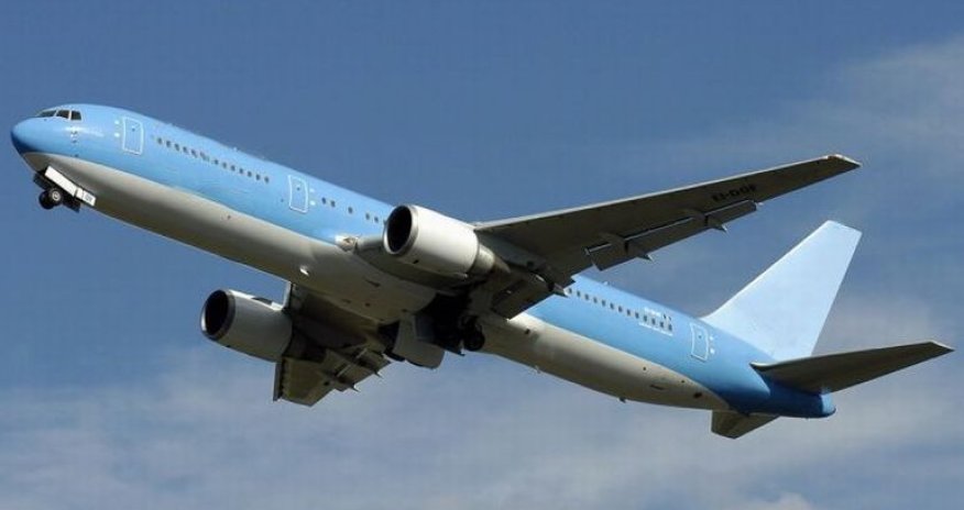 Самолет, попавший в сильнейшую турбулентность - ВИДЕО