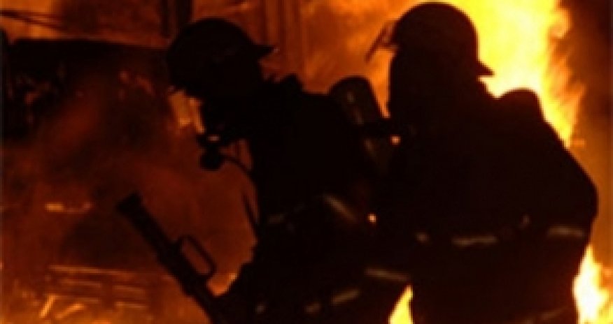 Bakıda beşmərtəbəli binada yanğın