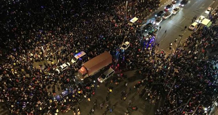 Çində yeni ildə dəhşət: 35 ölü - Fotolar