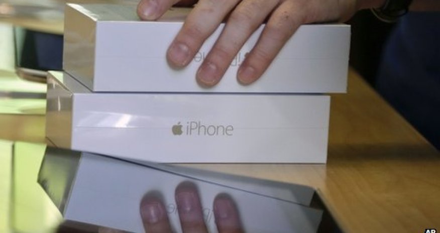 Apple sued over 'shrinking' gadget storage