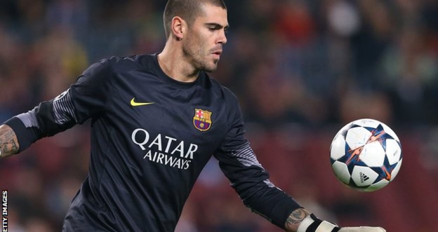 Victor Valdes: Man Utd to sign former Barcelona goalkeeper
