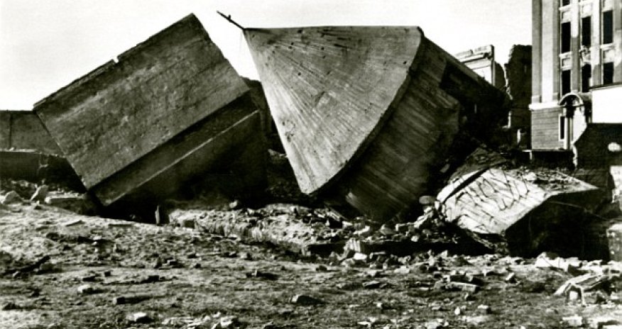 Bunker where Adolf Hitler and Eva Braun committed suicide to be re-built for tourists