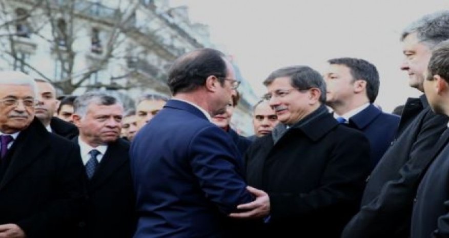 Olland hamının içində Davudoğlunu pərt elədi - VİDEO