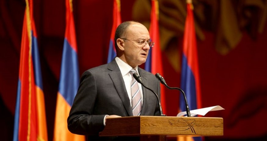Armenian defense chief calls for 