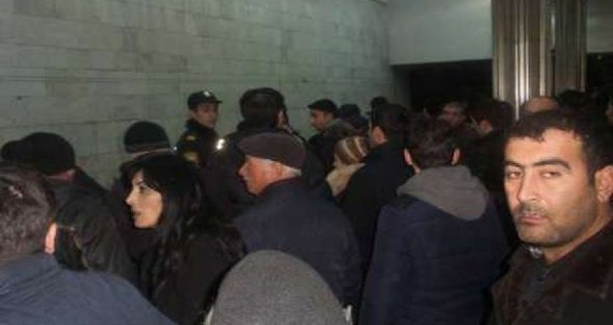 Паника в бакинском метро