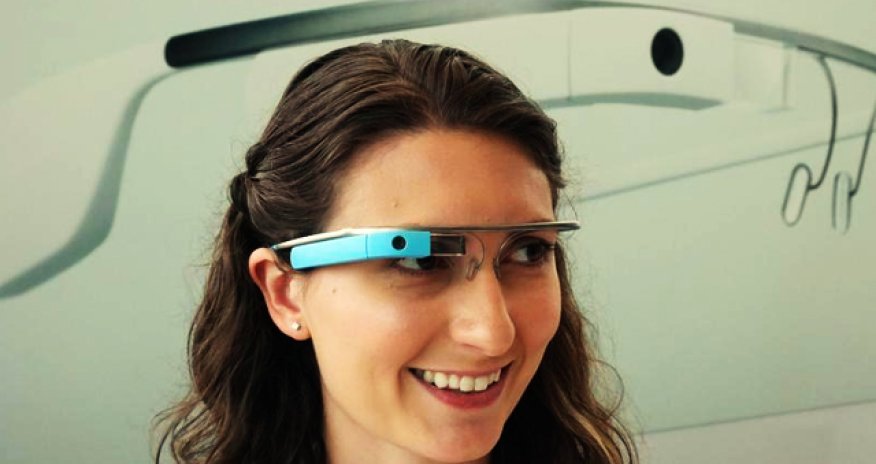 Google Glass sales halted but firm says kit is not dead