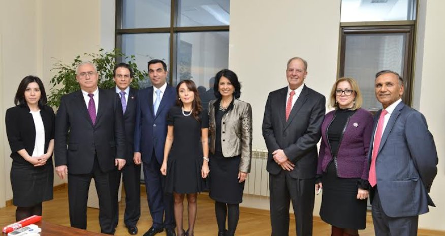 Hyuston Universitetinin nümayəndə heyətiylə Bakıda görüşlər keçirildi