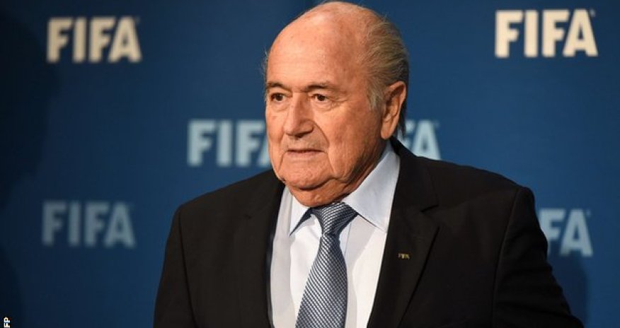 Fifa: Sepp Blatter calls for Uefa to show 'courage' and challenge him