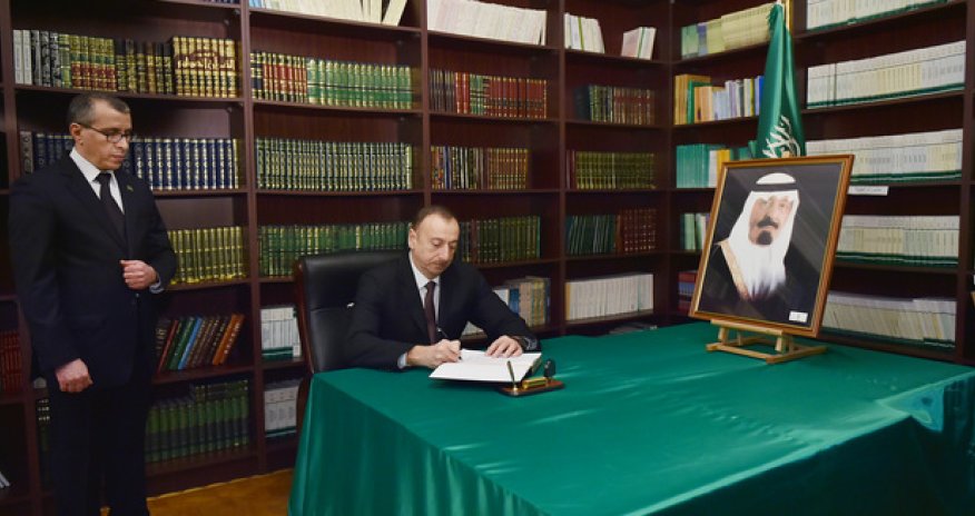 Aliyev visits Saudi embassy in Baku to condole king's death