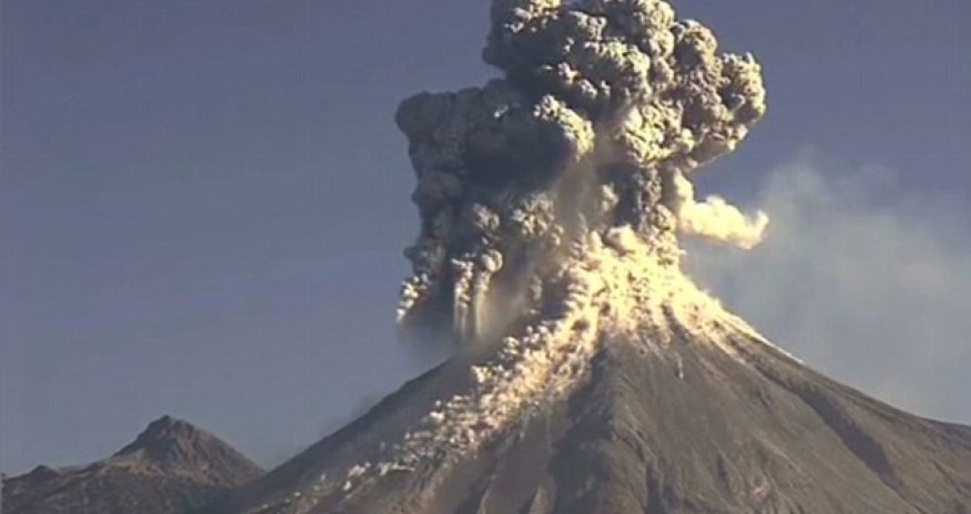 Massive volcanic eruption in Mexico