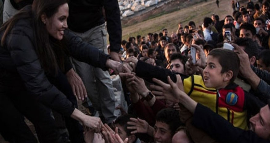 Anjelina Colidən yezidi kürdlərə dəstək - VİDEO