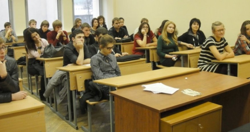 Tələbələrə şad xəbər - Video