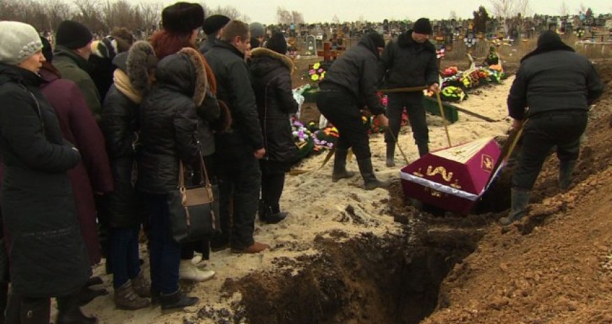 Ukraine to ask Hague to investigate 'crimes against humanity'