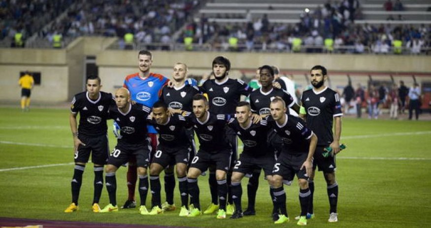 “Qarabağ” Polşa liderini məğlub etdi