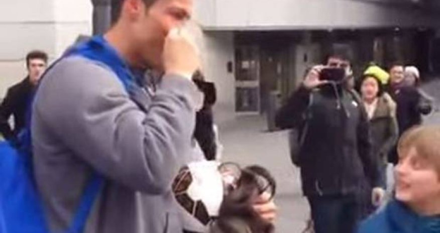 Real Madrid superstar dresses as a beggar to surprise child