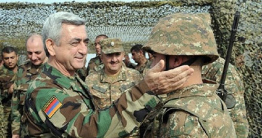 Sarkisyan əsgəri niyə zorladıb?