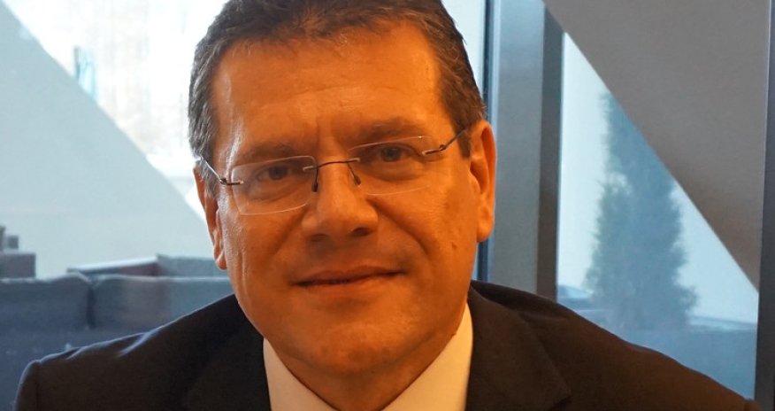 EU energy chief to attend Baku meeting of Southern Gas Corridor