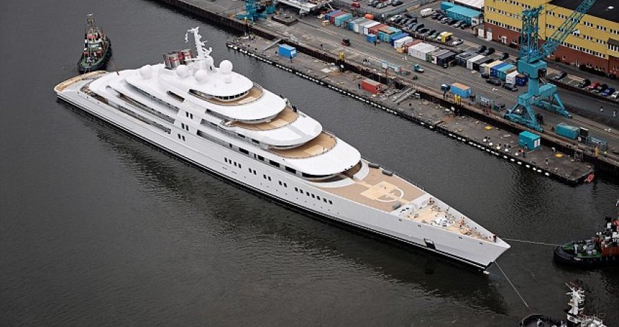 World's new largest private yacht