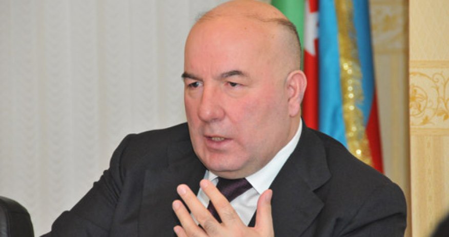 Elman Rüstəmovdan manatın taleyilə bağlı mühüm açıqlama