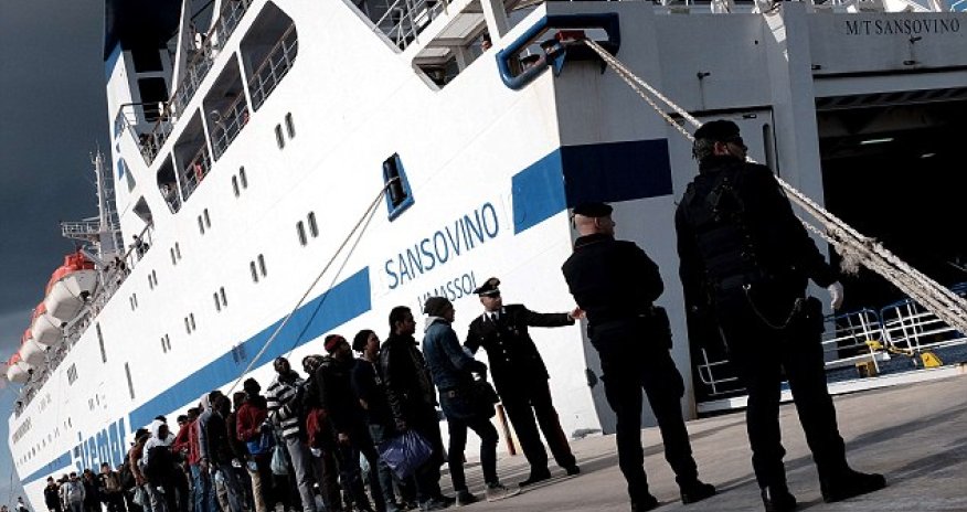 ISIS threatens to send 500,000 migrants to Europe as a 'psychological weapon'