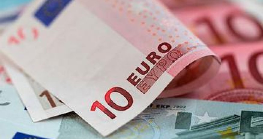 USD and Euro continue to rise
