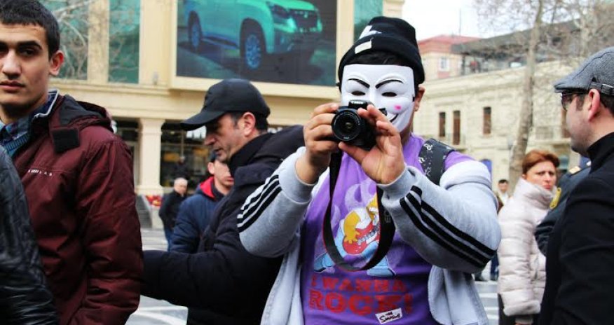 В Баку прошла акция против повышения цен