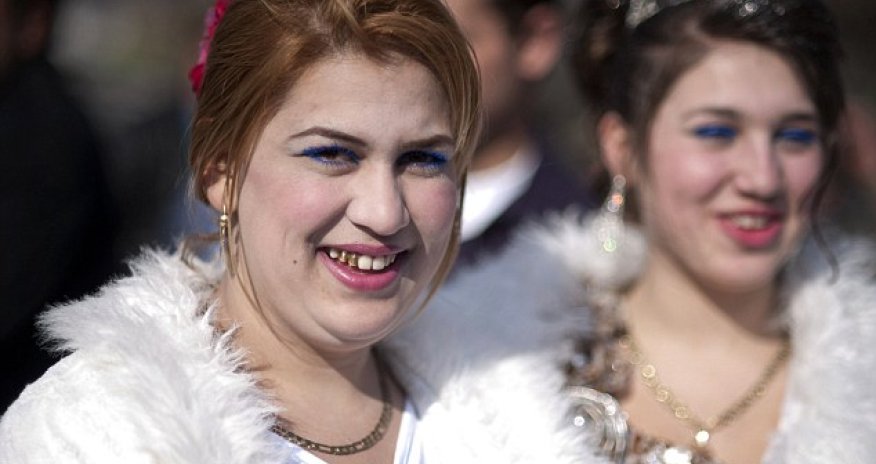 Inside the Roma bride market