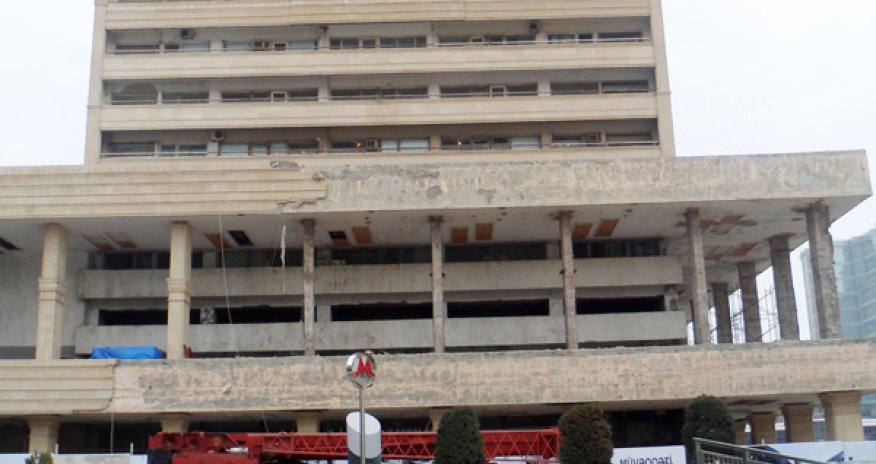 Dəmir yolu vağzalı yenilənir - Fotolar