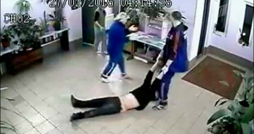 Врачи избили пациента