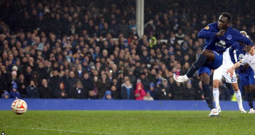 Everton 2 - 1 Dynamo Kiev